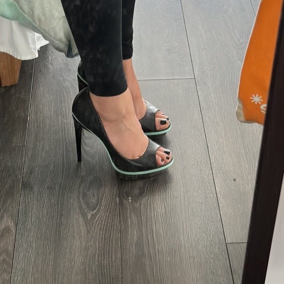 Brand New, never worn LAMB Leather peep-toe pumps 👠 - Picture 5 of 9